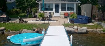 Lakeside Retreat with Massage Chair