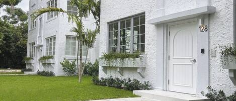 واجهة المنشأة