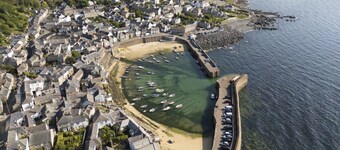 Keigwin Cottage - a cottage that sleeps 4 guests in 2 bedrooms