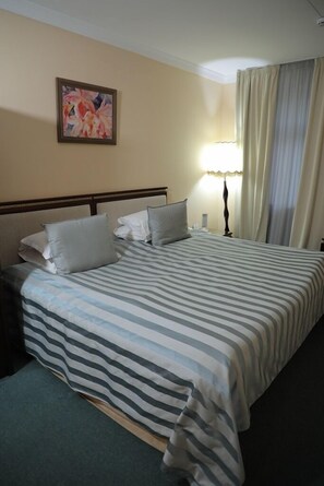 1 habitación, minibar, escritorio y sistema de insonorización 