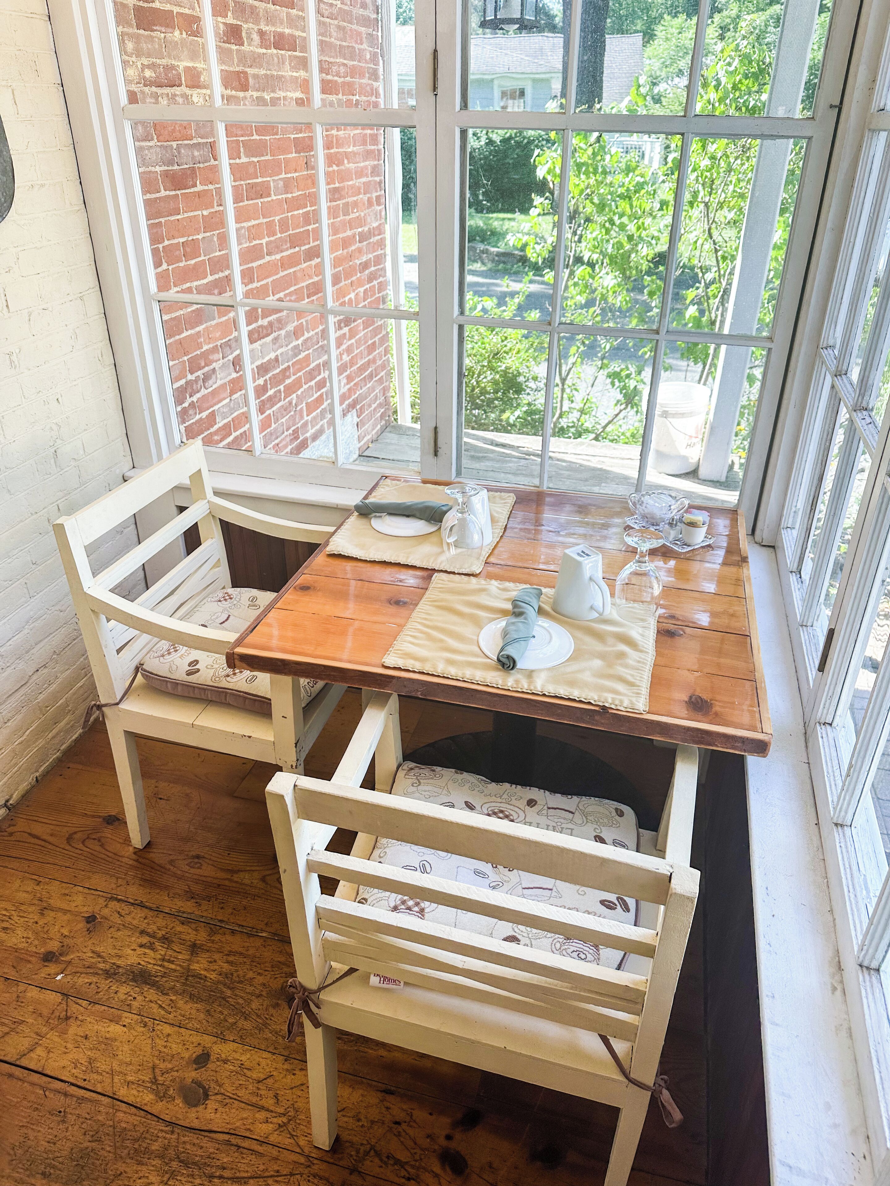 Photo - The Black Walnut Inn