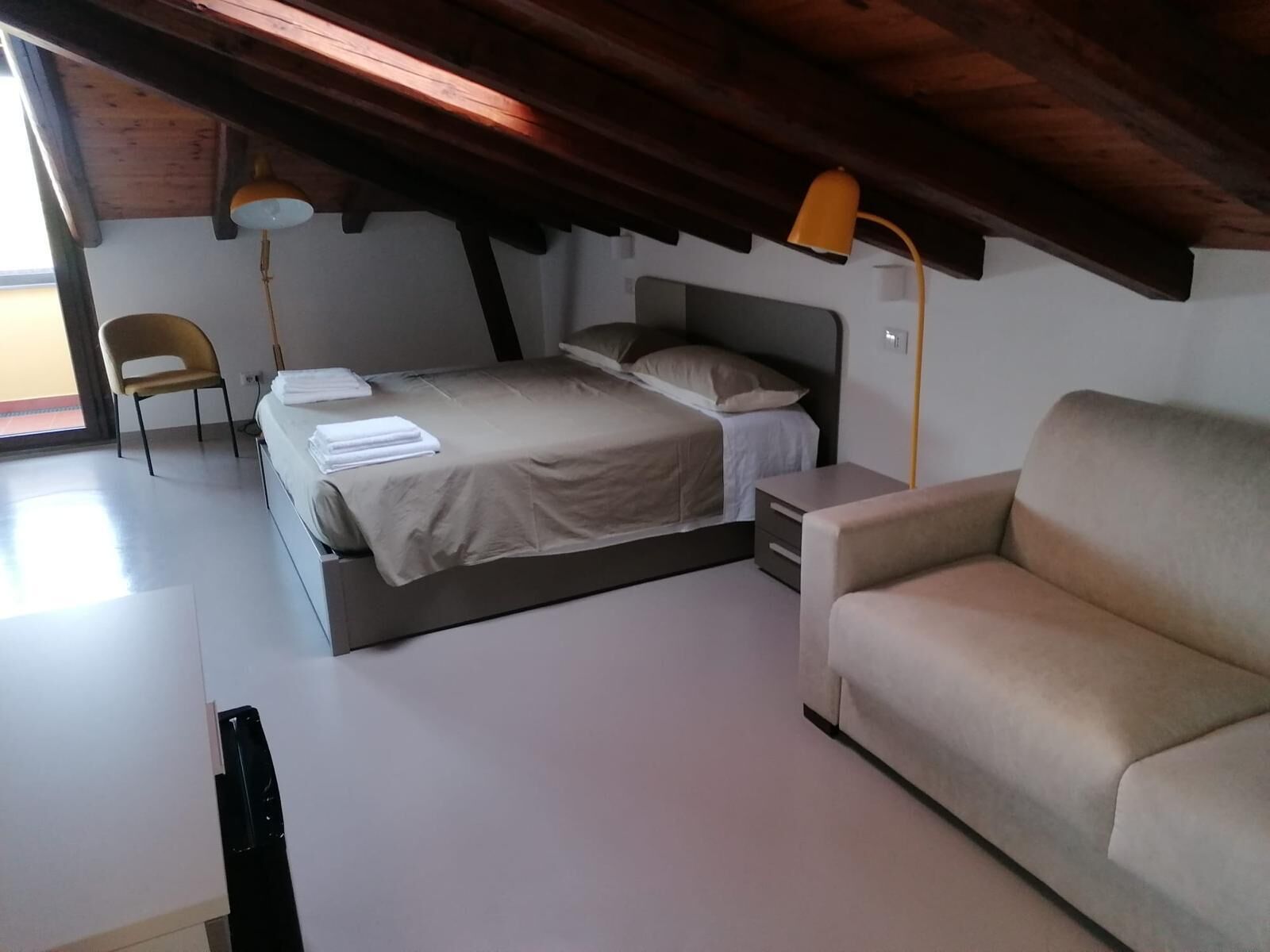 3 camere, Wi-Fi gratuito, lenzuola