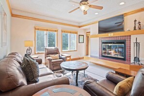 TV, fireplace - The Charter at Beaver Creek D3705 (Beaver Creek)