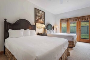 2 bedrooms, iron/ironing board, travel cot, WiFi