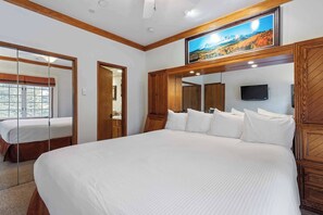 2 bedrooms, iron/ironing board, travel cot, WiFi