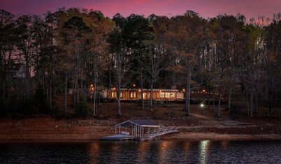 Cherokee Lakefront w/ Huge Patio, Private Covered Dock & Stand-Up Paddle Boards