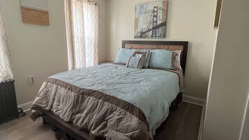 2 chambres, fer et planche à repasser, Wi-Fi, literie fournie