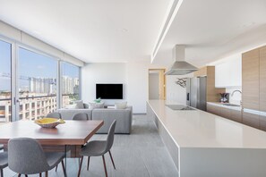 Living area - Exclusive Apartment with rooftop pool (Cancun)