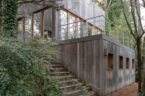 Exclusive-talo, 4 makuuhuonetta, patio, järvinäköala | Parveke