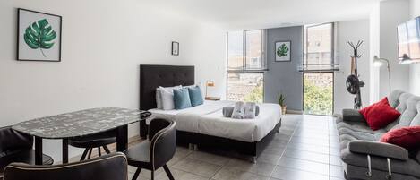 1 habitación, tabla de planchar con plancha y acceso a internet