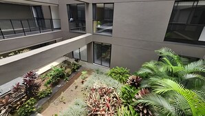 Property grounds - Large spaces, unique location (Medellín)