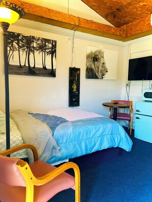 2 bedrooms, in-room safe, WiFi, bed sheets