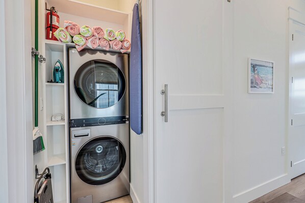 House (3 Bedrooms) | Front of property - Sunkissed Palms 116 NEI (Port Aransas)