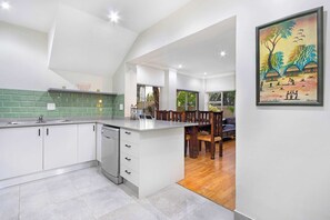 Interior - Beachside Manor - Sleeps 16, 2 mins from beach (Cape Town)