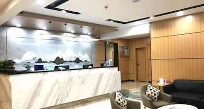 Xinyue Business Hotel