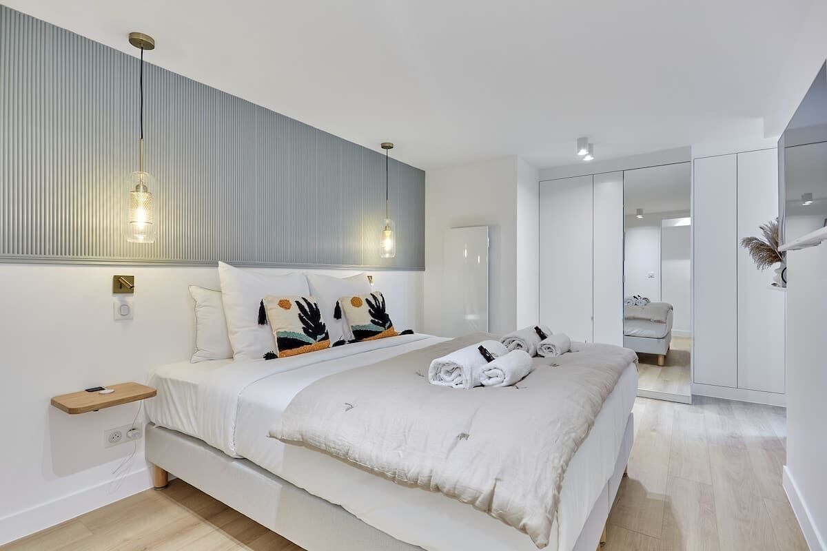 2 bedrooms, iron/ironing board, free WiFi, bed sheets