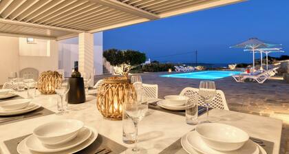 Paros Villa Dioni, pool luxury villa in Santa Maria