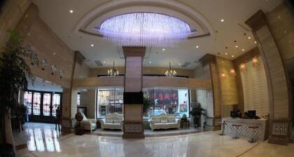 Jiangnan Business Hotel
