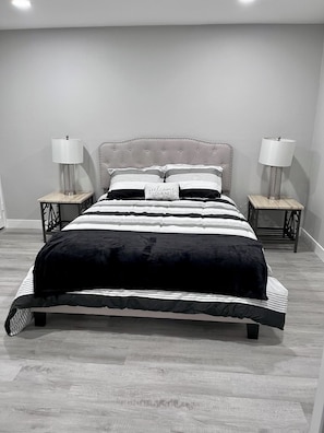 2 chambres, fer et planche Ă repasser, Wi-Fi, draps fournis