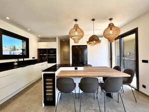 Fridge, microwave, oven, stovetop - Casa di Macchjerolu (Sotta)