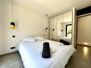 4 soverom, reiseseng for barn og sengetøy