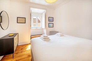 2 bedrooms, desk, iron/ironing board, Internet - GuestReady - Lisbon's Historic Hideaway (Lisbon)