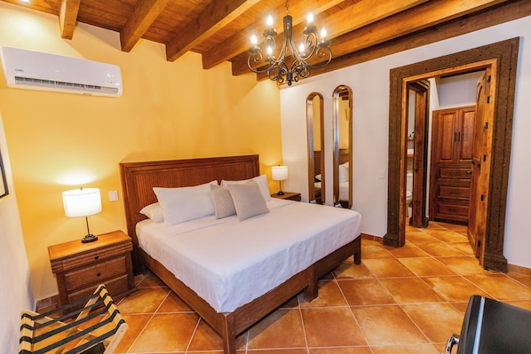 Room - Hotel Boutique Five Queens (San Miguel de Allende)