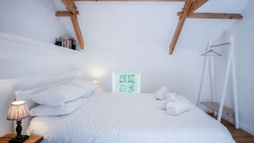 2 slaapkamers, een strijkplank/strijkijzer, wifi, beddengoed