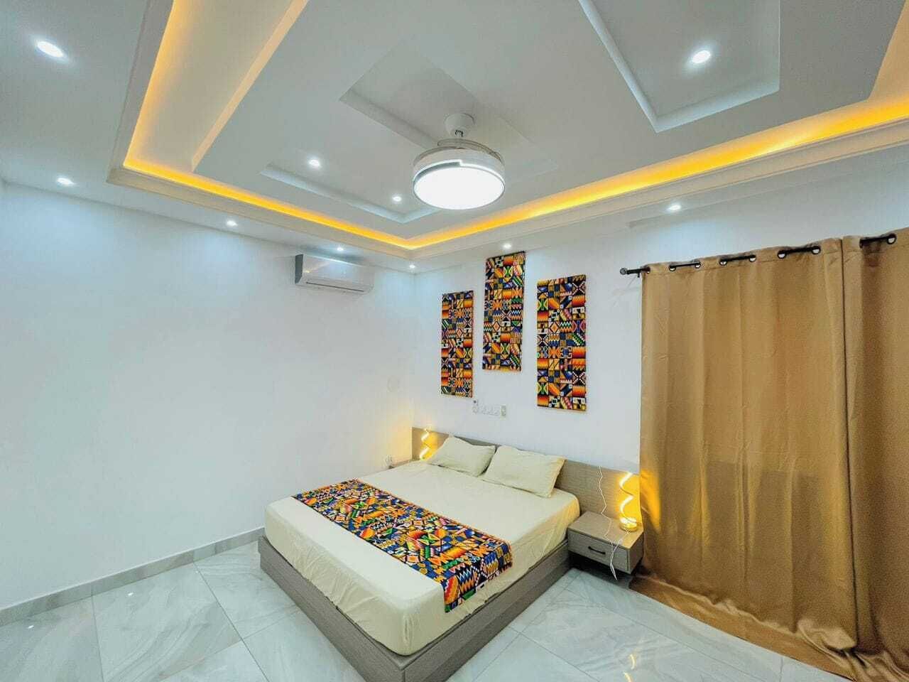 4 habitaciones, tabla de planchar con plancha, wifi y ropa de cama 