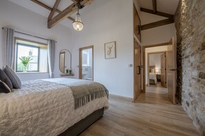 3 Schlafzimmer, Bügeleisen/Bügelbrett, Internetzugang, Bettwäsche