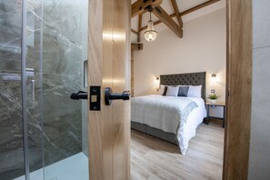 3 bedrooms, iron/ironing board, internet, bed sheets - Canny Grouse Barn, Kirkby Stephen, Yorkshire Dales (Kirkby Stephen)