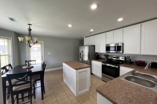 Microones, forn, placa de cuina i rentaplats