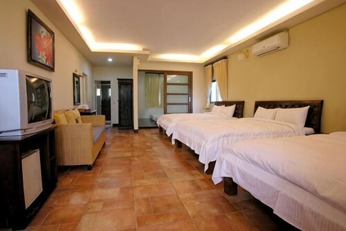 Li Ting Hostel