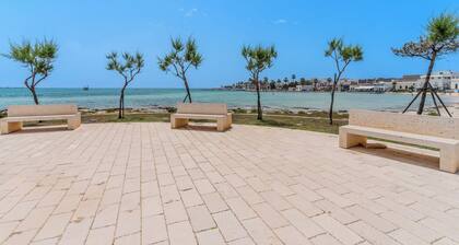 Casa Chiaraluna by BarbarHouse