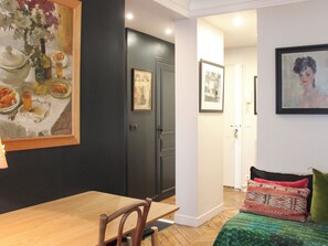 Interior - Cozy nest near the Marais (Paris)
