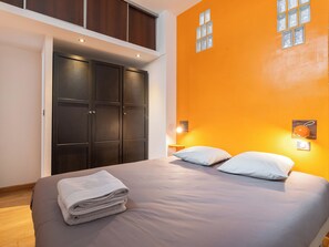 1 bedroom, iron/ironing board, WiFi, bed sheets