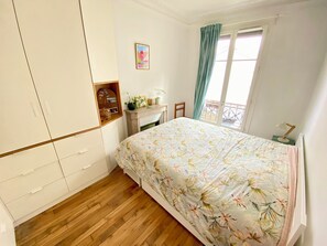 1 bedroom, iron/ironing board, WiFi, bed sheets - Splendid apartment 2 steps from La Villette (Paris)