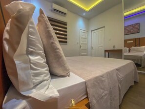 1 chambre, fer et planche à repasser, Wi-Fi, draps fournis