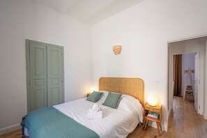 2 bedrooms, iron/ironing board, travel crib, WiFi - Lume, appart vue mer au coeur ville à deux pas  : plage, port, citadelle... (Calvi)
