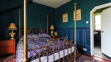 Double Room, 1 King Bed