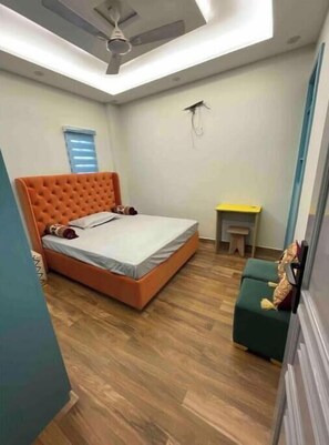 3 室のベッドルーム、WiFi