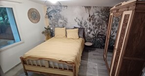 2 slaapkamers, een strijkplank/strijkijzer, wifi, beddengoed