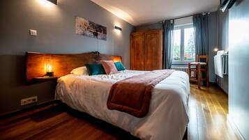 1 chambre, lit parapluie, Wi-Fi gratuit, draps fournis