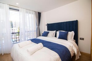 1 bedroom, iron/ironing board, WiFi, bed sheets - Snug stay! (Nairobi)