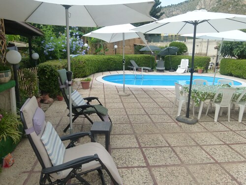 Villa Aurora - Appartamento in villa con piscina