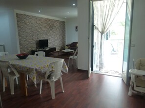 Dining - Villa Aurora - Apartment in villa with pool (Bagheria)