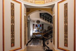 Interior - Fides - Attic Apartment - Via Alessandro Specchi 9 (Roma)