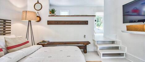 1 soverom, strykejern/-brett, reiseseng for barn og wi-fi