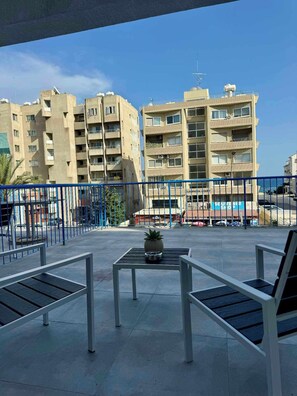 Apartamento básico, balcón, vistas a la playa | Terraza o patio