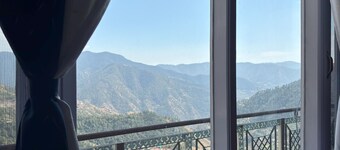 Sunshine Lodge : A Bliss Retreat 